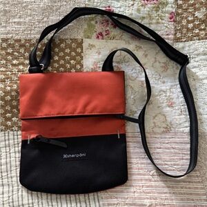 Sherpani Pica Burnt Orange and Black Crossbody Bag NWOT
